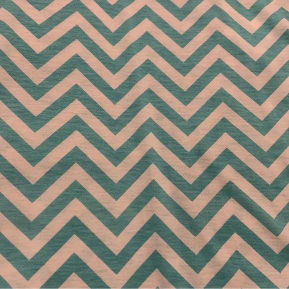 LuLaRoe Perfect T - S - NWT - Picture 2 of 4